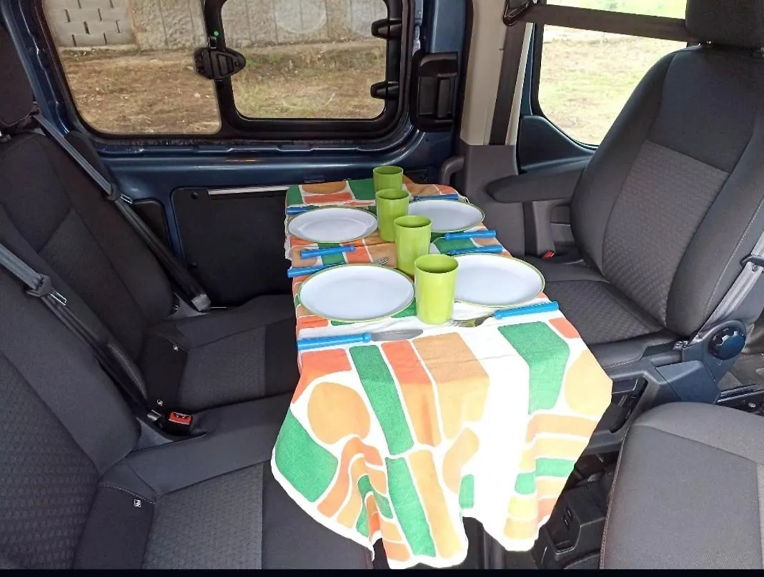 Hotel Ford Transit Custom Camper à Palma Espagne